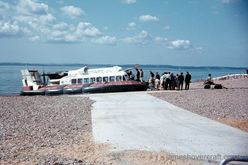 The SRN6 with Hovertravel - Landed at Southsea (credit: Pat Lawrence).